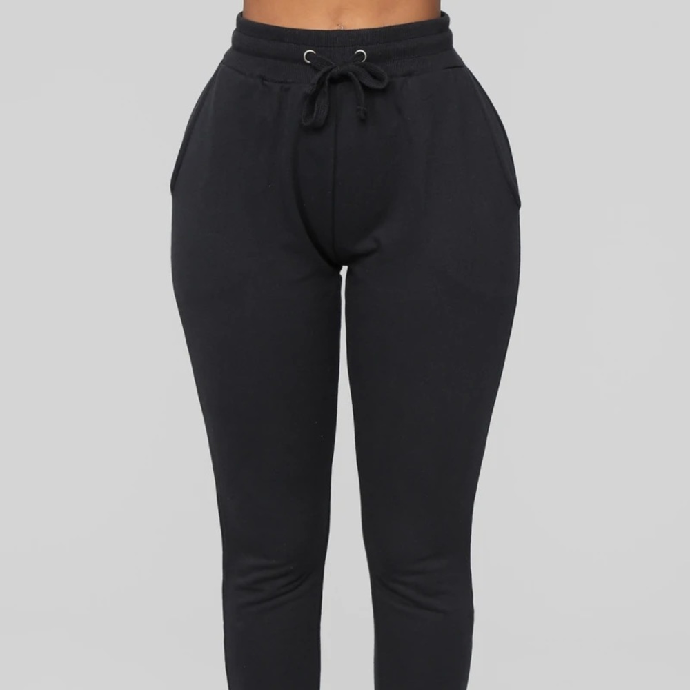 Fashion nova joggers